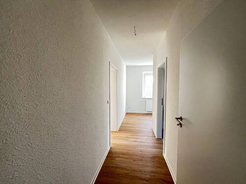 Flur.jpg - 2 Zimmer Etagenwohnung zur Miete in Chemnitz