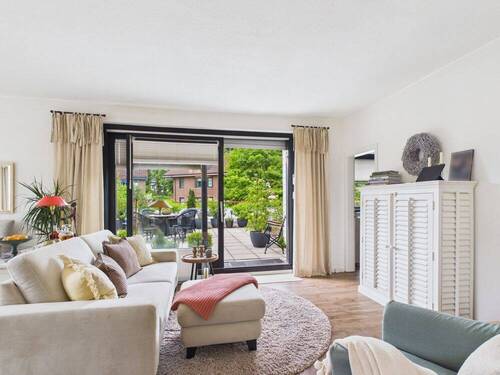 Wohnzimmer - 2 Zimmer Etagenwohnung zum Kaufen in Hamburg