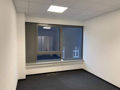 EINZELBÜRO - 