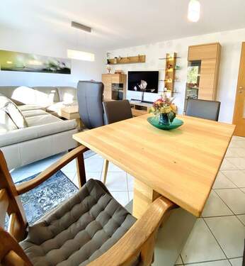 Wohnzimmer - 2 Zimmer Etagenwohnung in Bodenheim