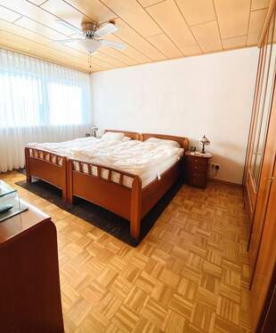 Schlafzimmer - Etagenwohnung mit 64,30 m² in Bodenheim zum Kaufen