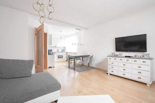 Wohnzimmer Blick zur Küche EG ELG - 