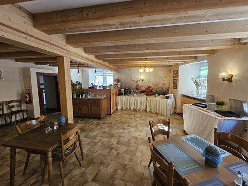 Frühstücksraum - Hotel, Pension, Gasthof in Veldenz zum Kaufen