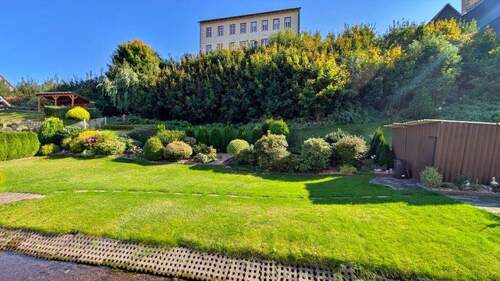 Pachtgarten - 6 Zimmer Einfamilienhaus zum Kaufen in Schleusingen