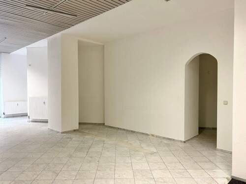 Ladeneinheit Ansicht 1 - 2 Zimmer Gewerbeobjekt (Büro, Produktion, Verkauf) in Lauf an der Pegnitz