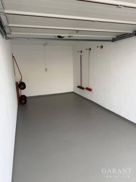 Garage - 
