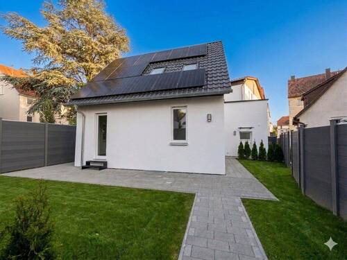 Bild 1 - Modernisiertes Einfamilienhaus in zentraler Lage von Göppingen