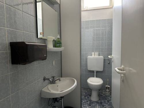WC - 