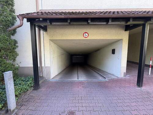 Garagenzufahrt - 