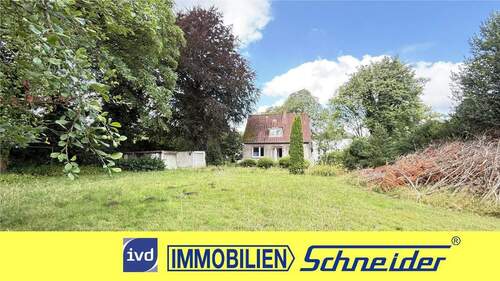 Gartenansicht - Traumhaftes Grundstück mit feststehendem Einfamilienhaus