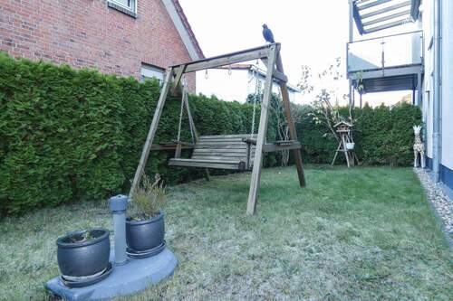 und eigenem Gartenbereich - 