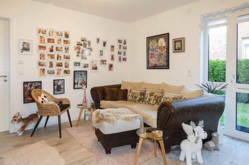 im lichtdurchfluteten Wohnbereich - 