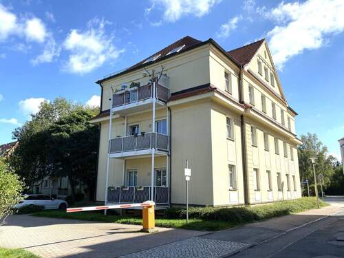 Hausansicht - 1 Zimmer Etagenwohnung zur Miete in Zwickau