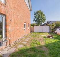 Familienfreundliches Reihenhaus mit lichtdurchfluteten Räumen und Garten - Himmelpforten