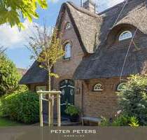 Großzügige Doppelhaushälfte unter Reet mit Einzelhauscharakter in Kampen