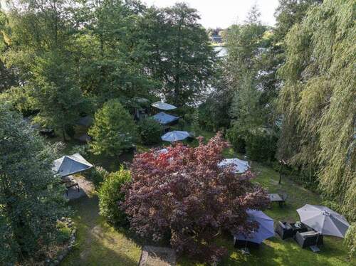 Großer Gartenbereich mit vielseitigen Nutzungsmögl - 