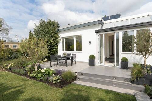 KI Gartenidee - 5 Zimmer Bungalow in Berlin