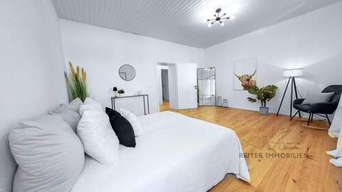 großzügiges Schlafzimmer - 