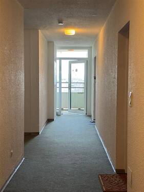 Flur - Etagenwohnung mit 67,00 m² in Coburg zum Kaufen