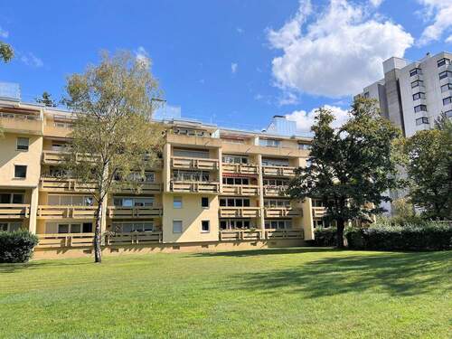 Gepflegte Wohnanlage in Gröbenzell - 