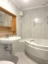Bad mit Eckbadewanne - 