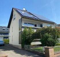 Renovierte, charmante 2,5-Zimmer-Dachgeschosswohnung m. EBK in schöner, ruhiger Wohnlage - Filderstadt Harthausen