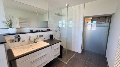 Bad 1 OG - 8 Zimmer Mehrfamilienhaus, Wohnhaus in Sulzbach-Rosenberg