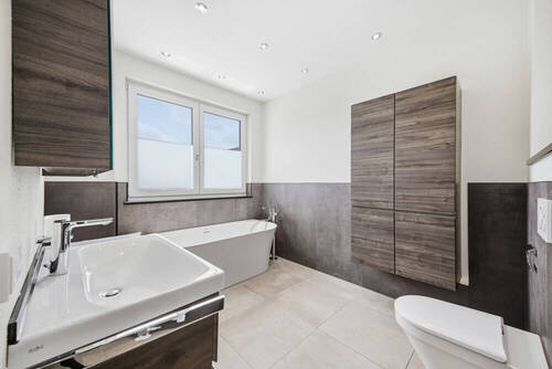 Badezimmer - 2 Zimmer Etagenwohnung zur Miete in Olching