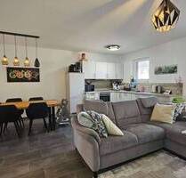 Modernes wohnen mit EBK und Terrasse - stilvolle 3ZKB-Neubauwohnung in schöner, ruhiger Wohnlage - Pohlheim Watzenborn-Steinberg