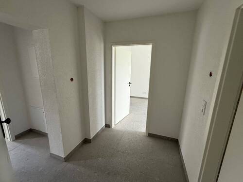Flurbereich - Etagenwohnung mit 93,00 m&sup2; in Wallerfangen zur Miete