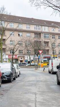 Gebäude und Umgebung (1).jpg - 