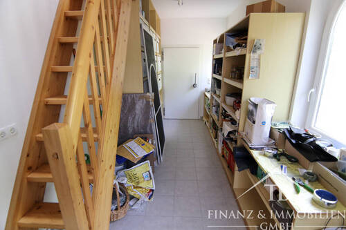 Zugang Dachraum Garage und Kühlraum - 