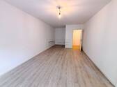 Wohnzimmer - 1 Zimmer Etagenwohnung zum Kaufen in Hamburg