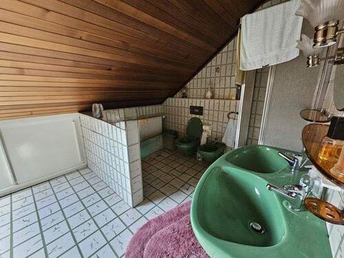 Privatwohnung Badezimmer - 