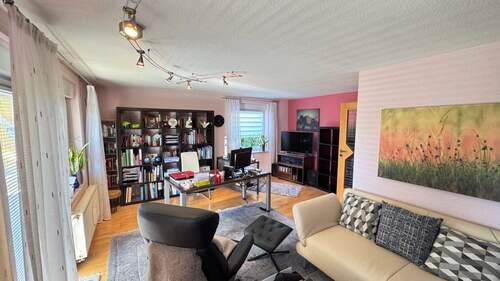 Zimmer 1 OG, Büro mit Balkon - 