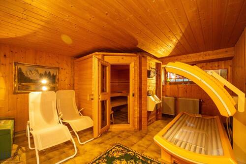 Hobbyraum mit Sauna - 