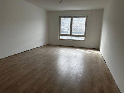 Bild 1 - 3,5 Zimmer-Neubau-Wohnung, Aufzug, Barrierefrei mit günstigen Sonnen-Energie (A+)