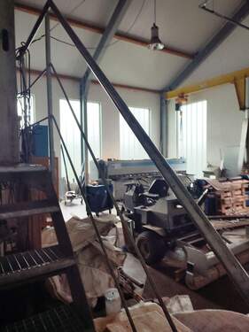 Abgang zur Maschinenhalle - 