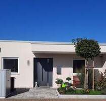 OHNE MAKLER Familienfreundlich & ebenerdig: großzügiger Bungalow BJ 21 mit EBK, Garage & Garten - Lahnstein Oberlahnstein