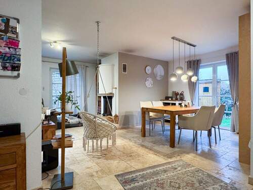 Wohnzimmer - Doppelhaushälfte mit 107,00 m² in Wunstorf zum Kaufen