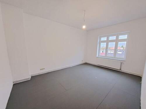 Wohnzimmer.jpg - 4 Zimmer Etagenwohnung zur Miete in Bremerhaven