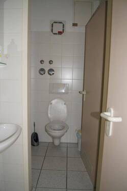WC - 