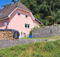 Doppelhaushälfte - 265.000,00&nbsp;EUR Kaufpreis, ca.&nbsp; 103,00&nbsp;m&sup2;&nbsp;Wohnfl&auml;che in Bogen (PLZ: 94327)