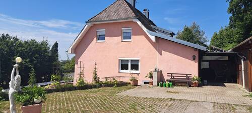 Hausansicht - 6 Zimmer Doppelhaushälfte in Bogen