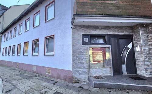 Anbau Eingang - Mehrfamilienhaus, Wohnhaus mit 1,00 m&sup2; in Essen zum Kaufen