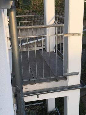 1 von 2 kleinen Balkonen SZ/AZ - 