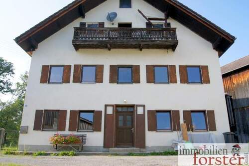 Aussenansicht - Großes Bauernhaus in ruhiger Lage von Peißenberg (Dorf)!