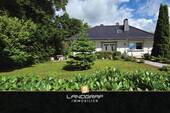 Walmdachbungalow - 6 Zimmer Mehrfamilienhaus, Wohnhaus zum Kaufen in Harpstedt