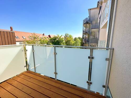 Balkon zum grünen Innenhof - 