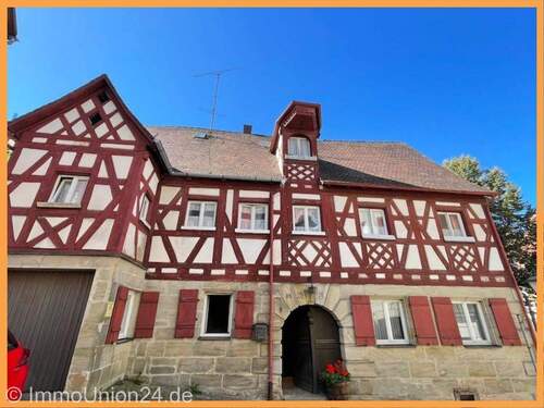 Bild 1 - NEU 225.000 für historisches 150 qm Fachwerk STADTHAUS im Herzen von Altdorf unter Denkmalschutz